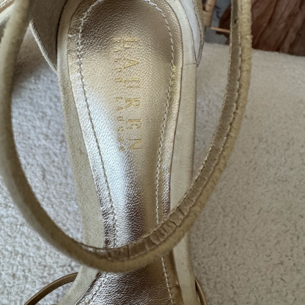 Ralph Lauren Gold and Cream Heels - Picture 13 of 15